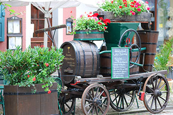 "Weinwagen" in der "Hauptstrasse" von Staufen